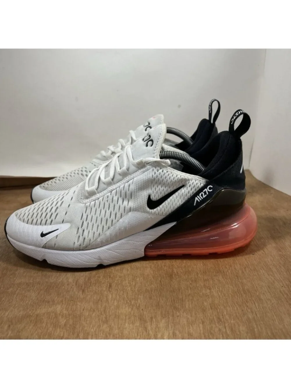 Nike Air Max 270 White Hot Punch Red Black Shoes Men's Size 11 FD0283-100